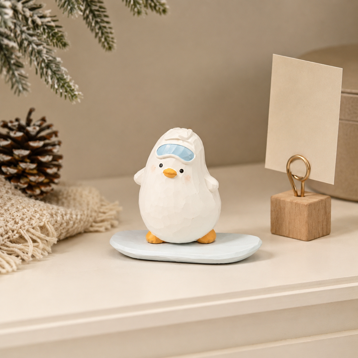Cute Handmade Wooden Duck Ornaments, Creative Tabletop Art Decor for Home Office Car Decoration