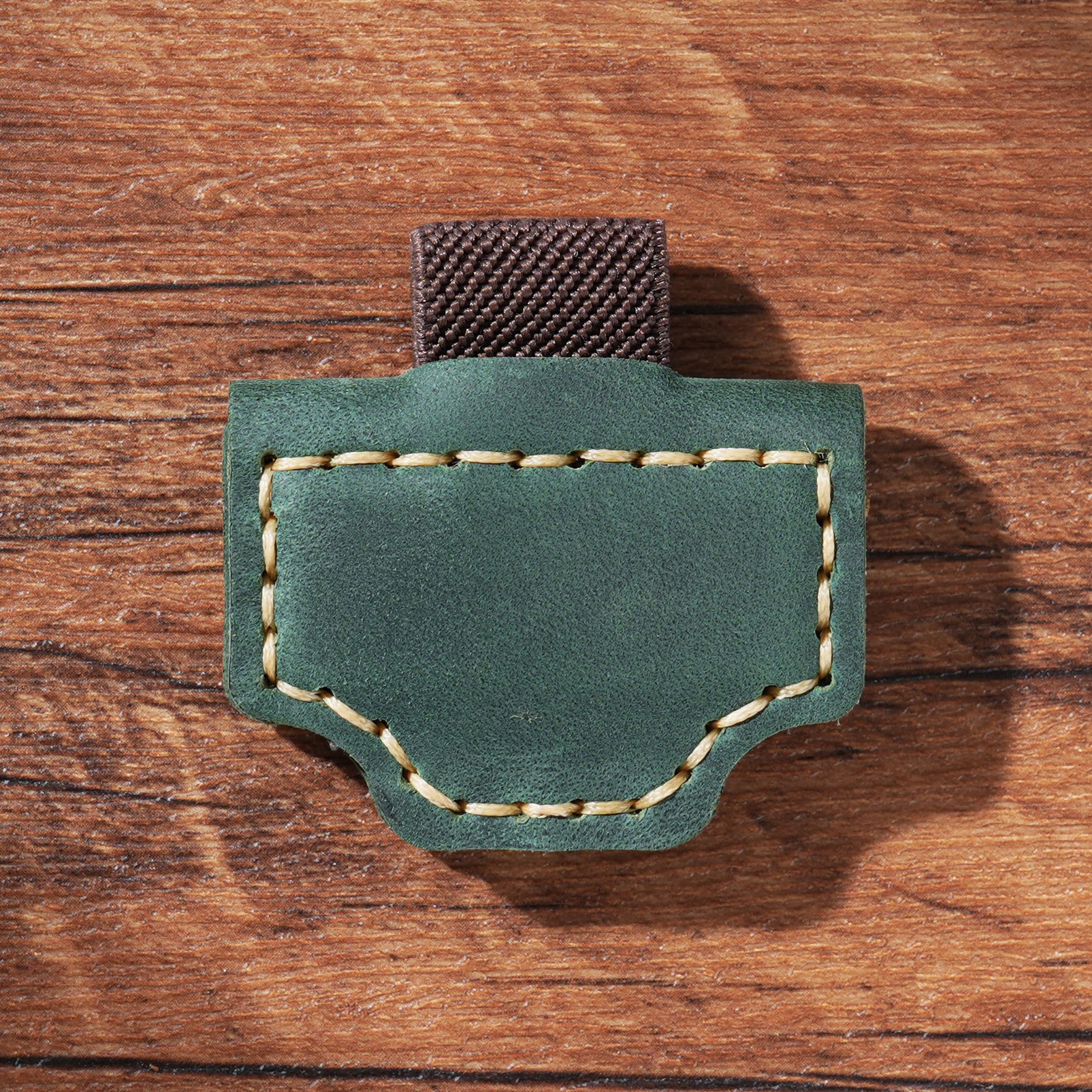 Genuine Leather Magnetic Bookmark Clip | Hand-Stitched Crazy Horse Leather | Vintage Retro Page Holder & Creative Gift