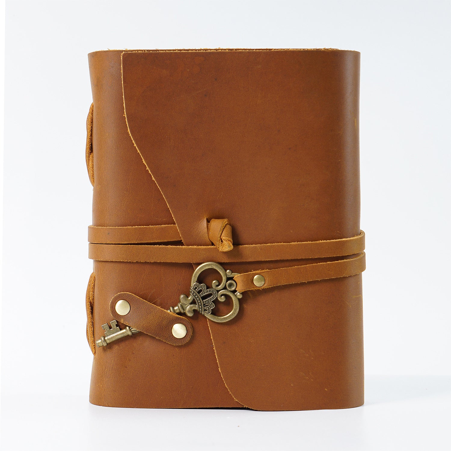 Handmade Crazy Horse Leather Travel Journal, Full Grain Cowhide Notebook with Leather Strap & Decorative Metal Key